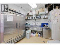 3554 Garrison Gate Sw, Calgary, AB T2T6N1 Photo 9