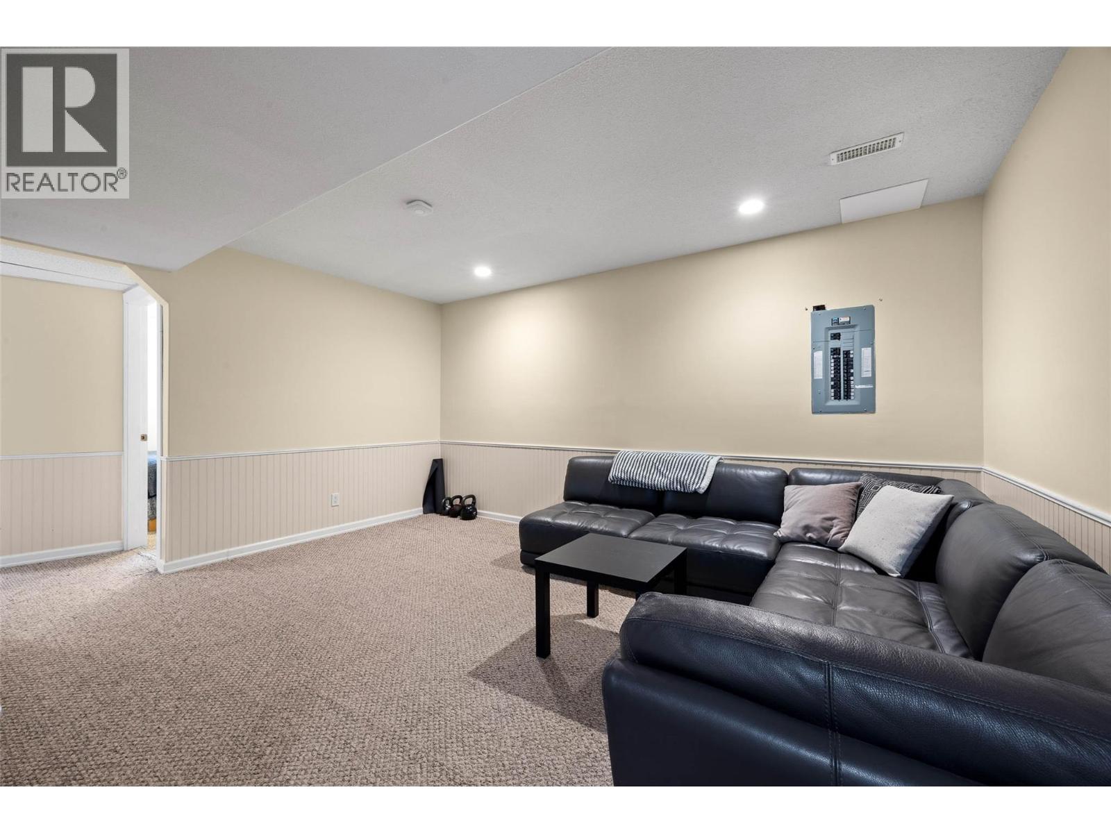 #21 5200 DALLAS Drive - 24
