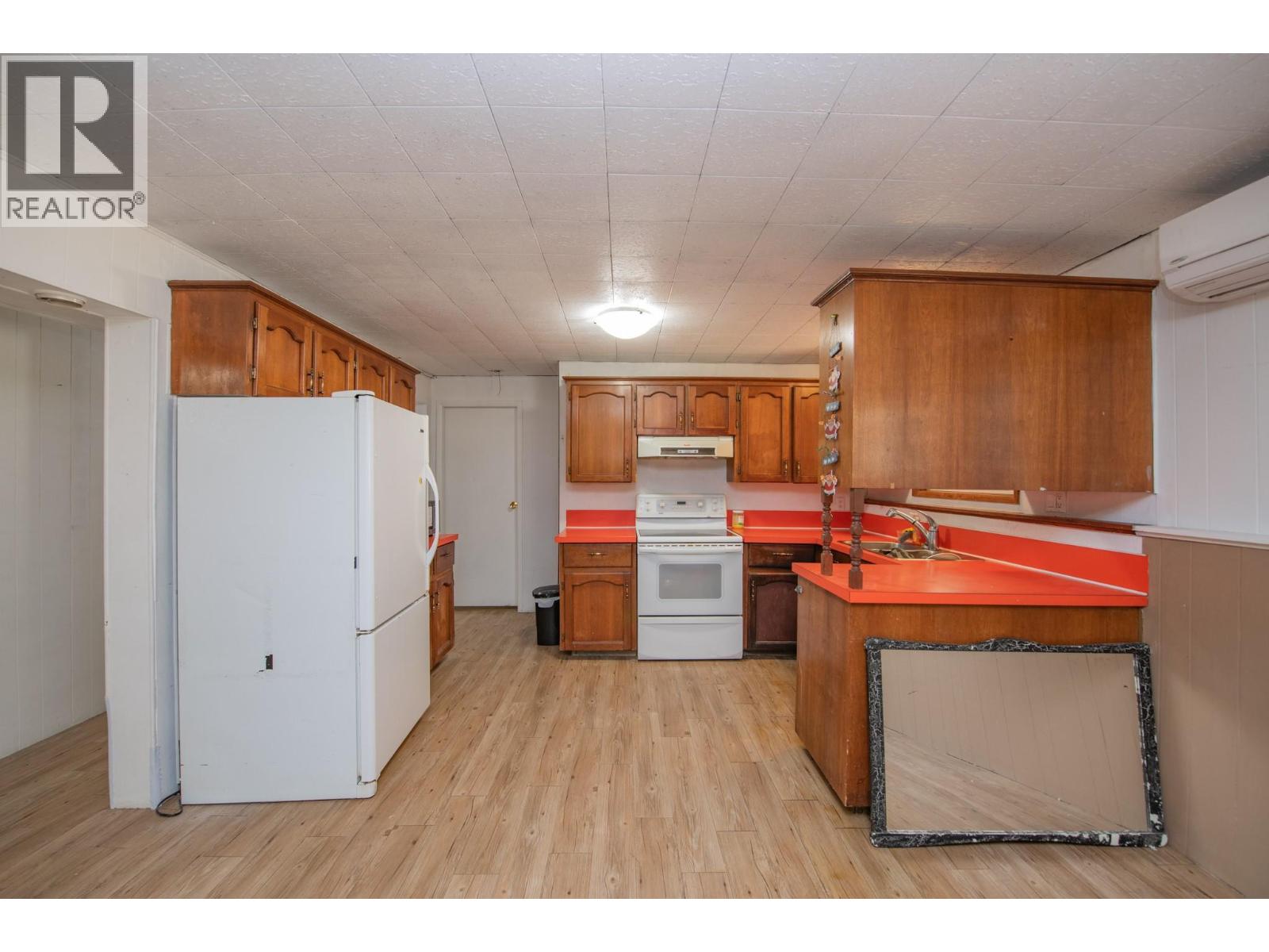 718 Russell Avenue - 31
