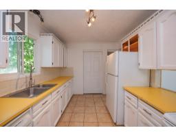 Foyer - 718 Russell Avenue, Enderby, BC V0E1V0 Photo 12