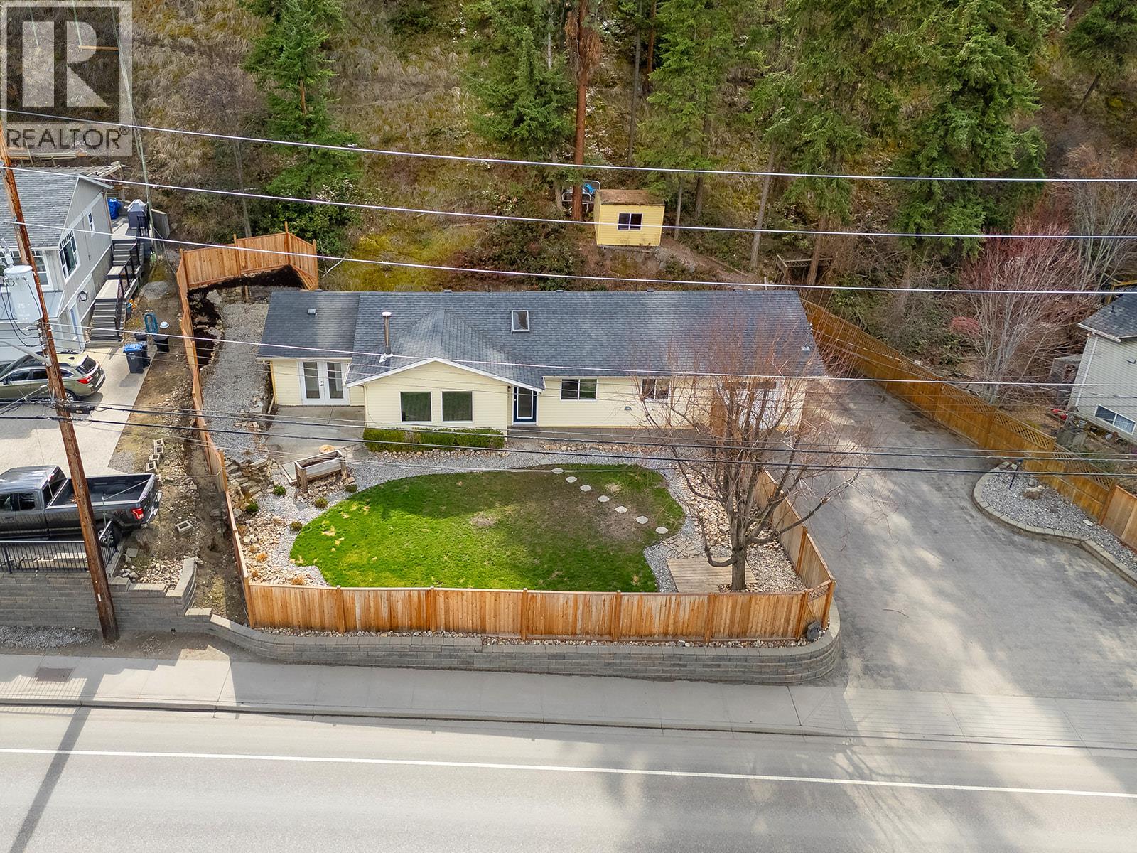 4700 Gordon Drive - 7