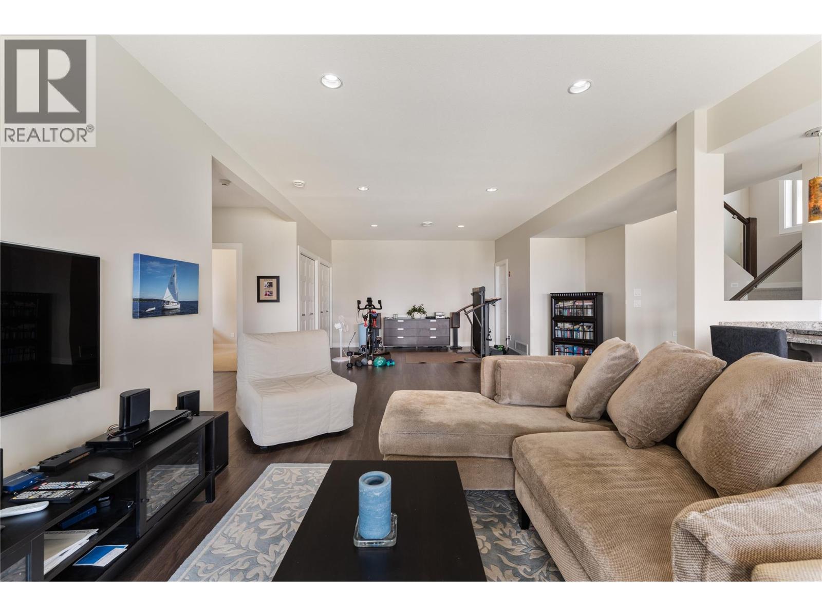 13464 Lake Hill Drive, Lake Country