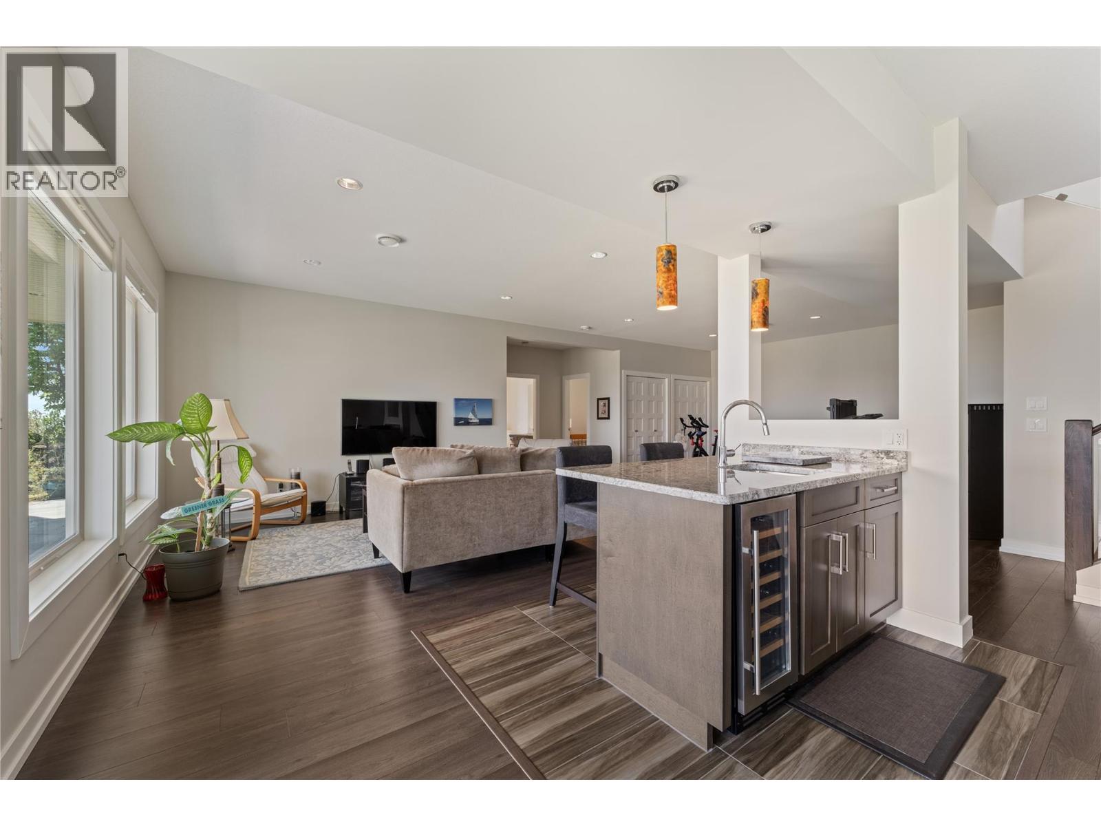 13464 Lake Hill Drive - 39