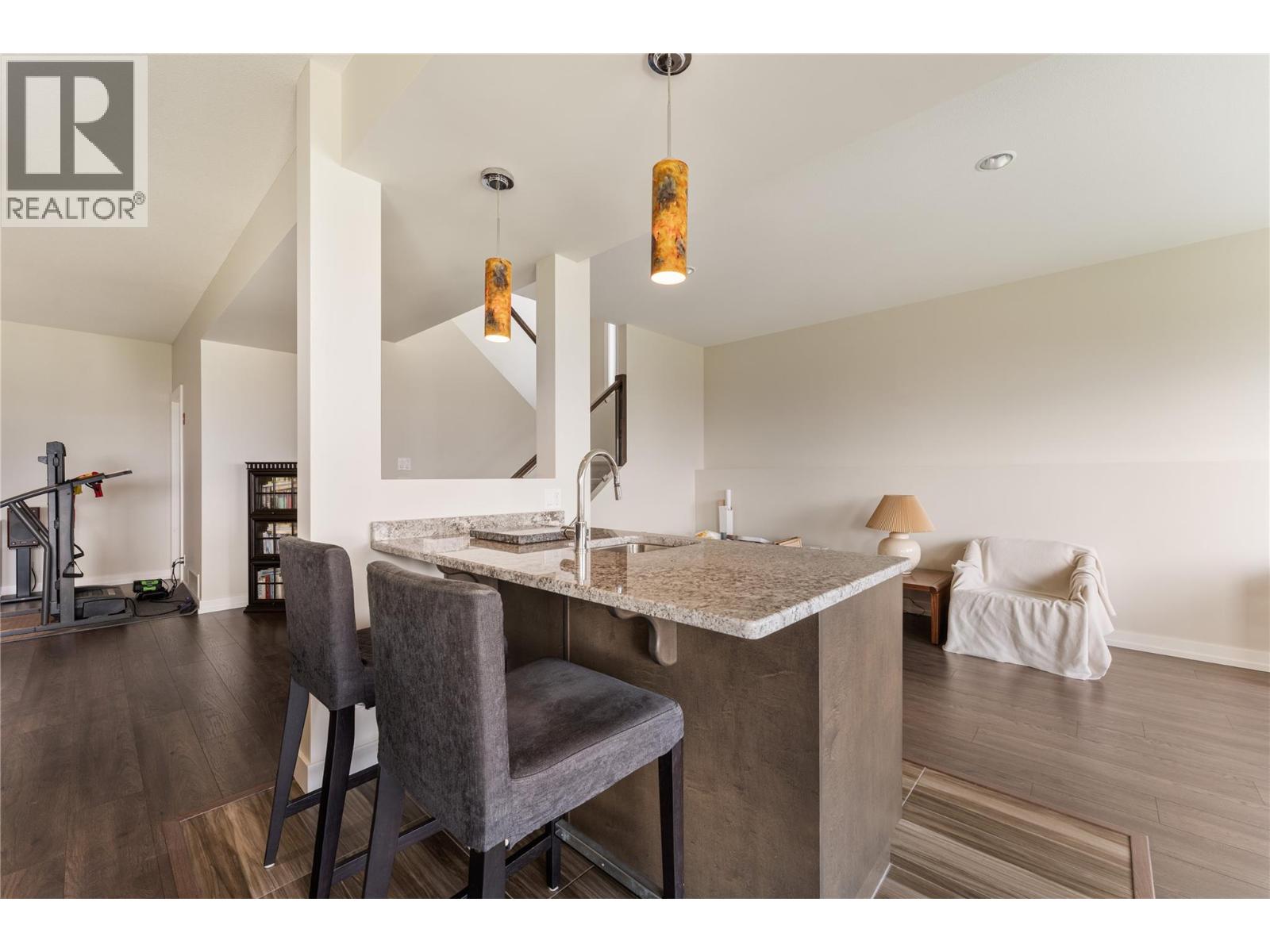 13464 Lake Hill Drive, Lake Country