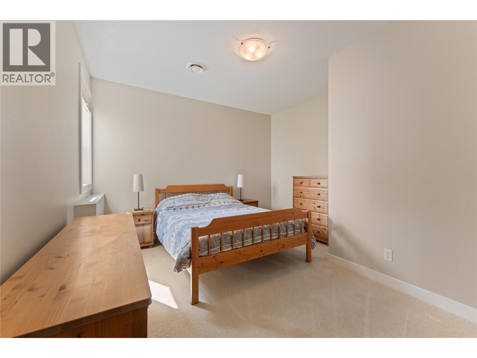 13464 Lake Hill Drive, Lake Country