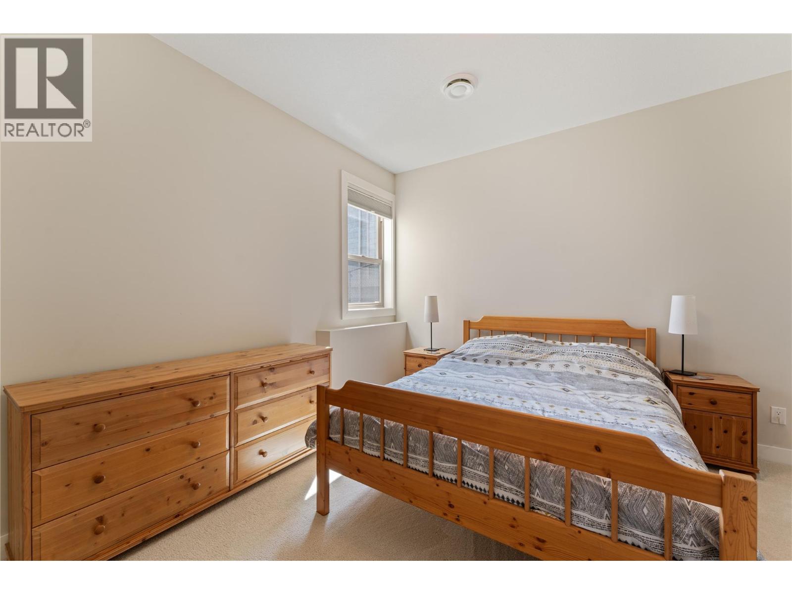 13464 Lake Hill Drive, Lake Country