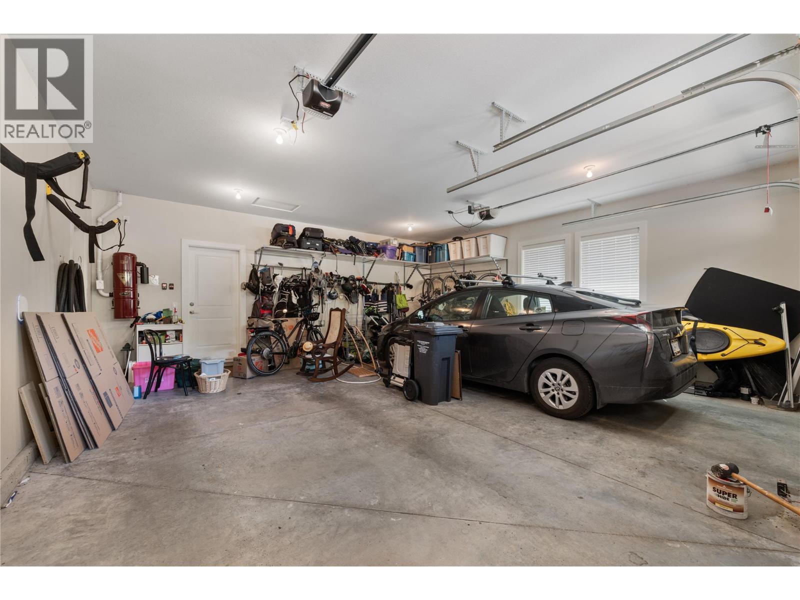 13464 Lake Hill Drive, Lake Country