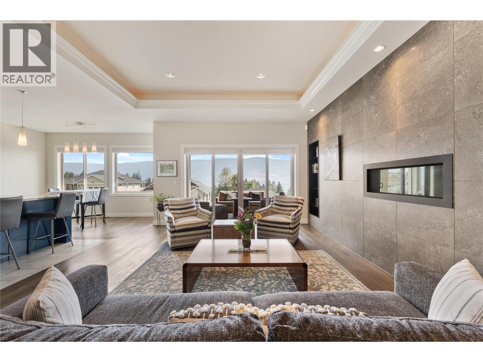 13464 Lake Hill Drive, Lake Country