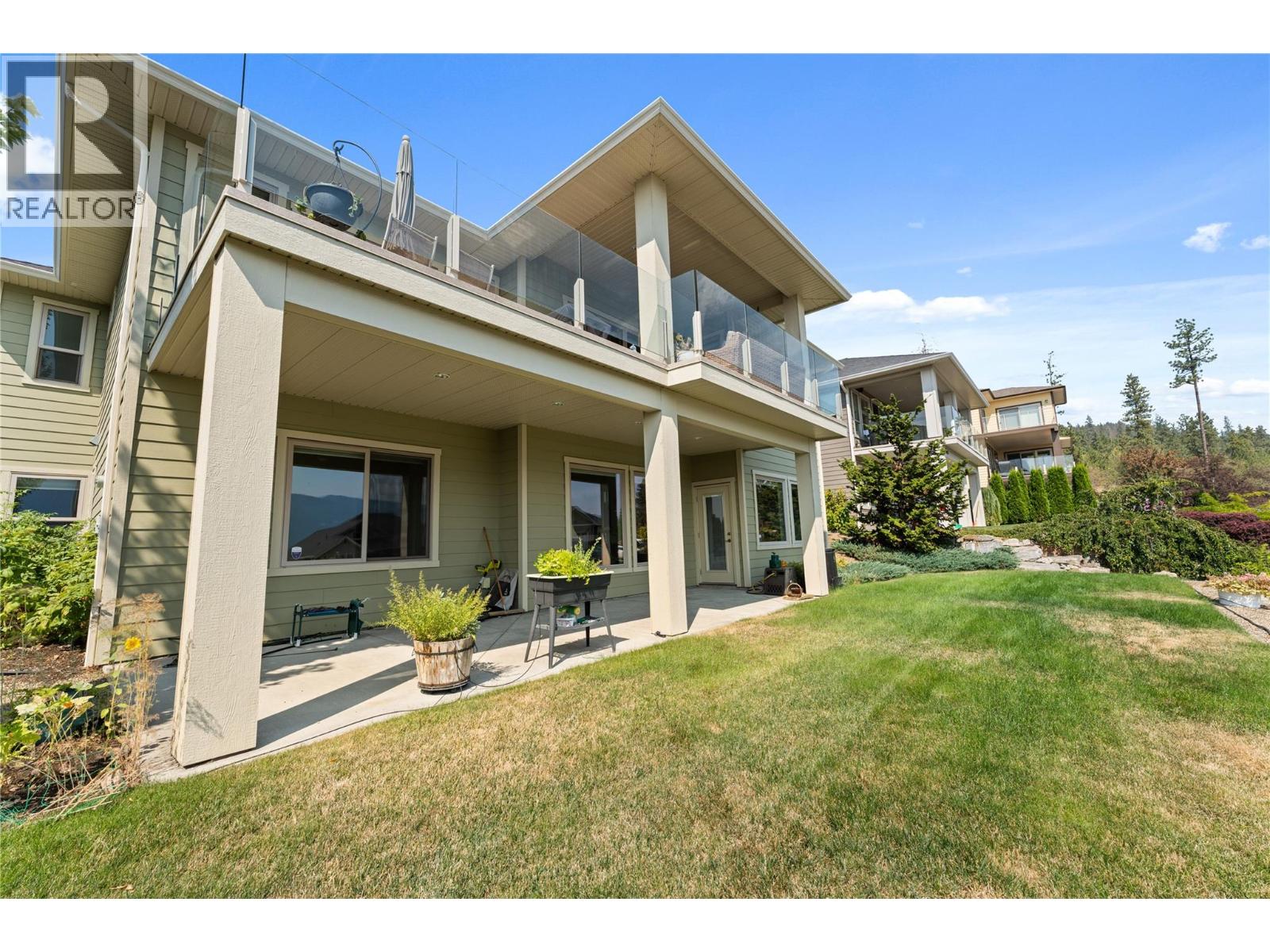 13464 Lake Hill Drive, Lake Country