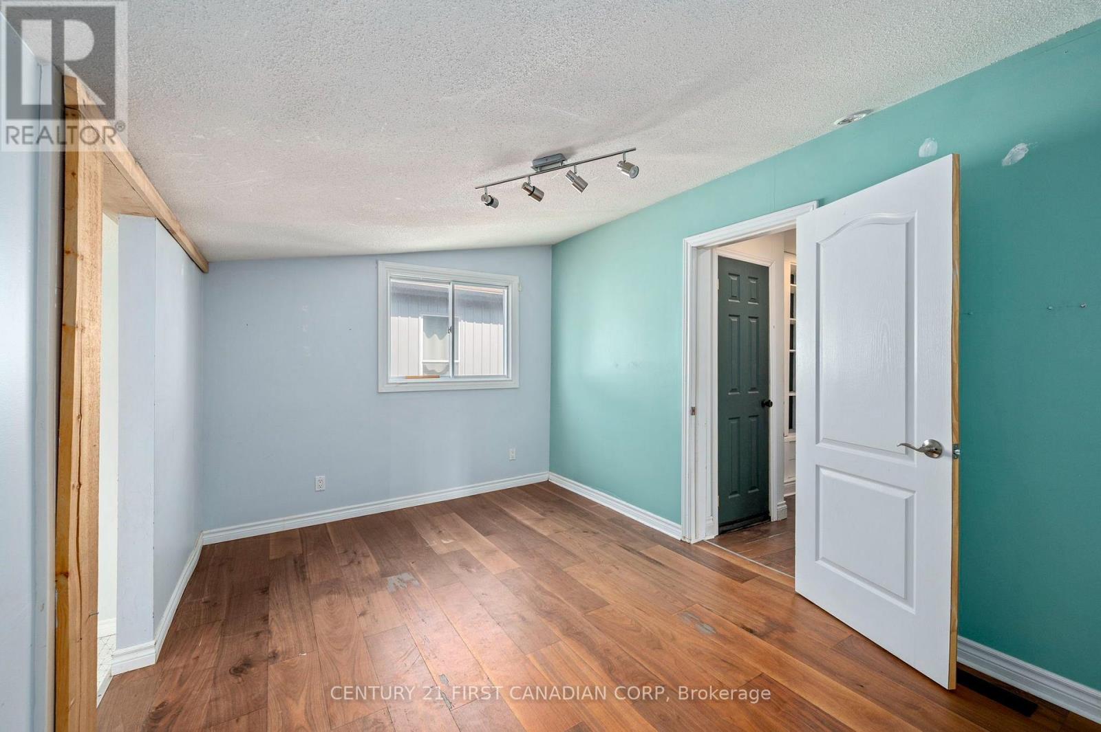 229 ST JULIEN STREET - Image 12