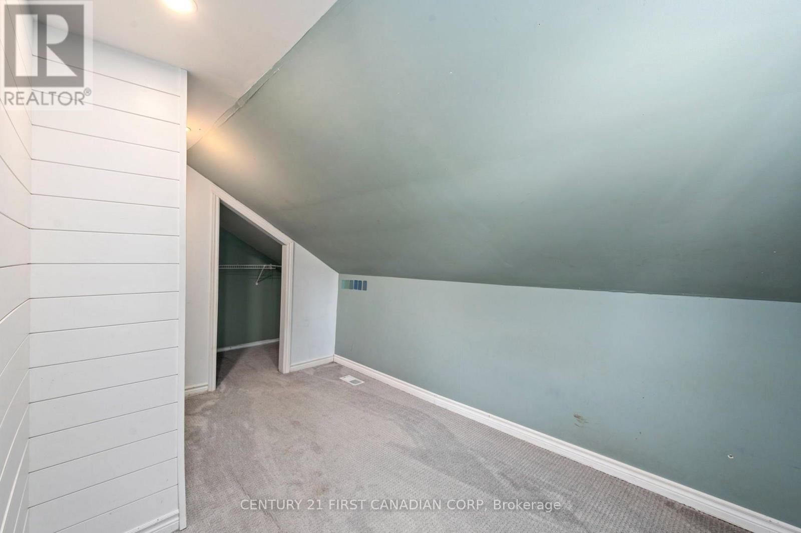 229 ST JULIEN STREET - 16