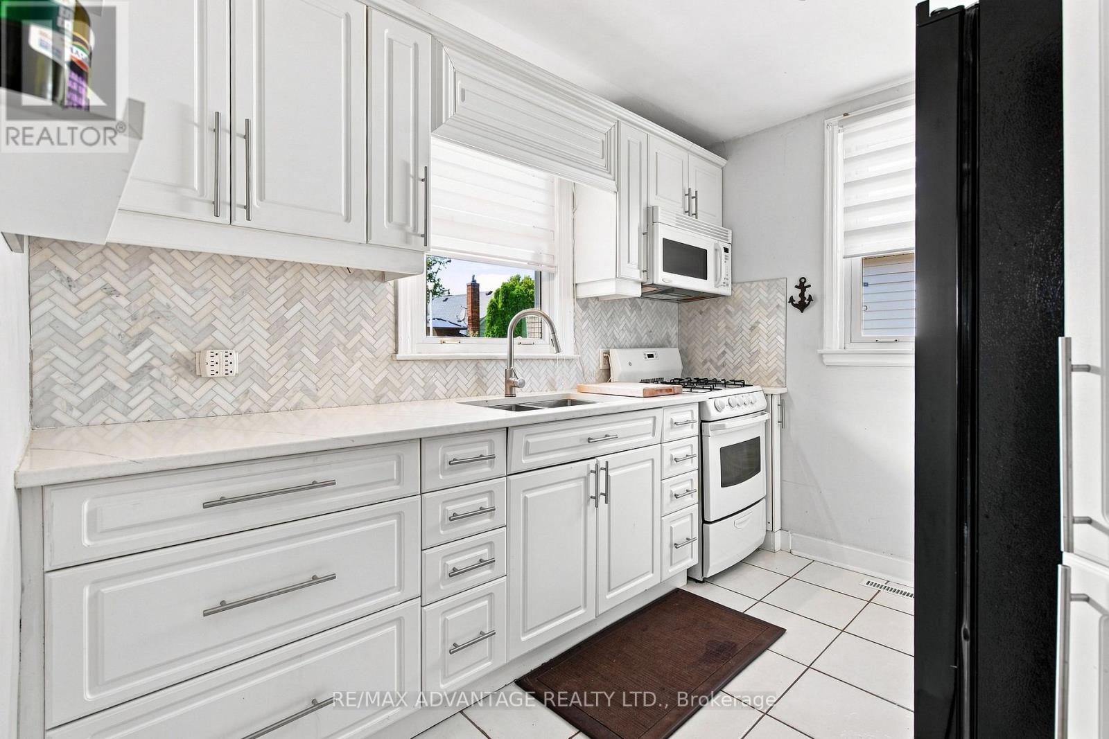 77 FIRST AVENUE - Image 12