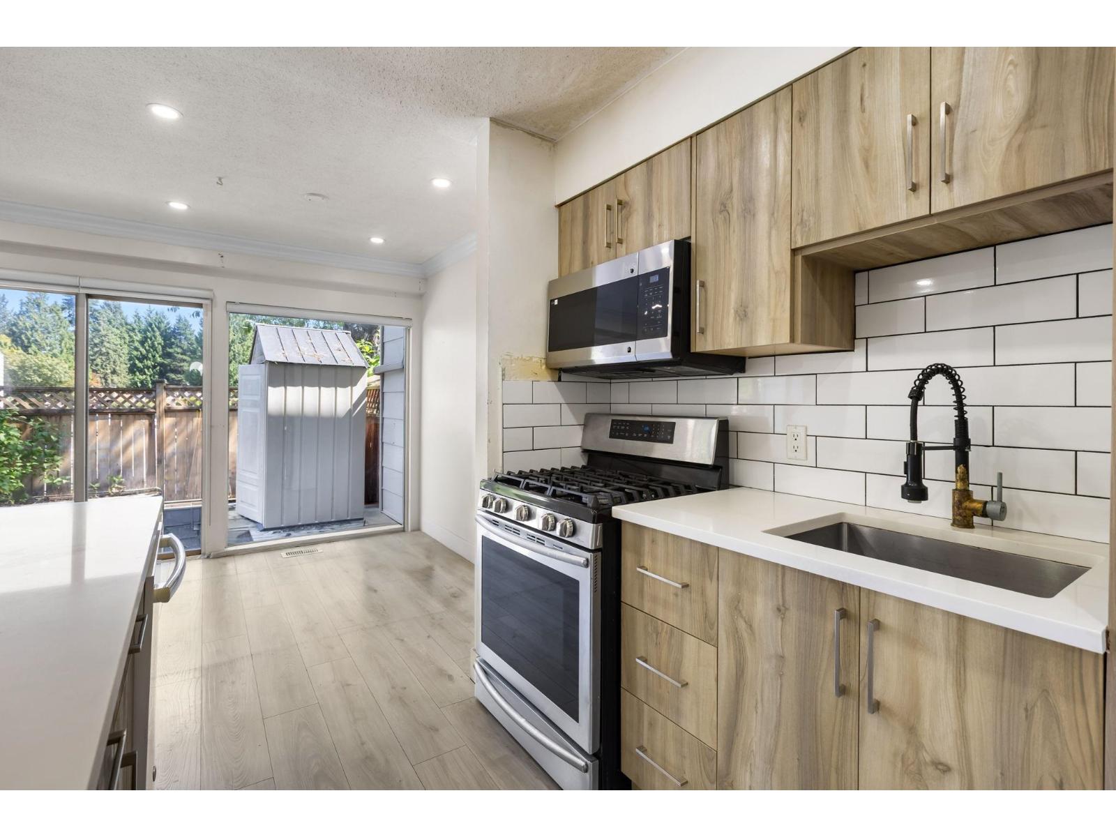 139 15215 105 AVENUE, Surrey