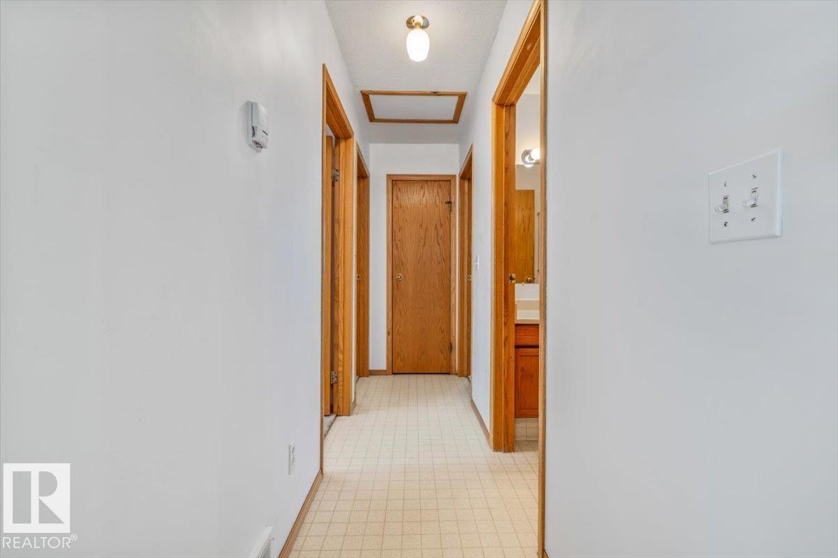 4427 Payne AV - 19
