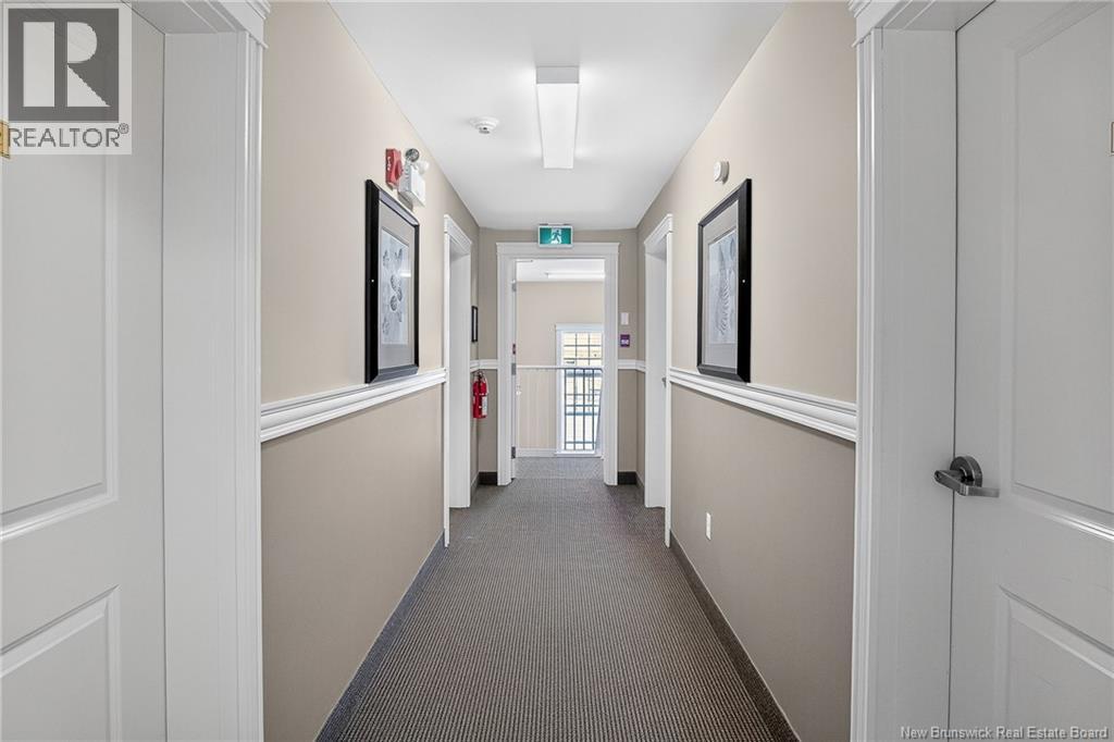 #302 20 King George Court - Image 7