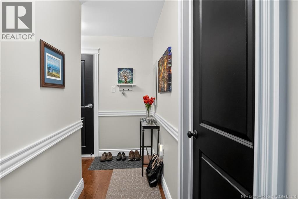#302 20 King George Court - 10