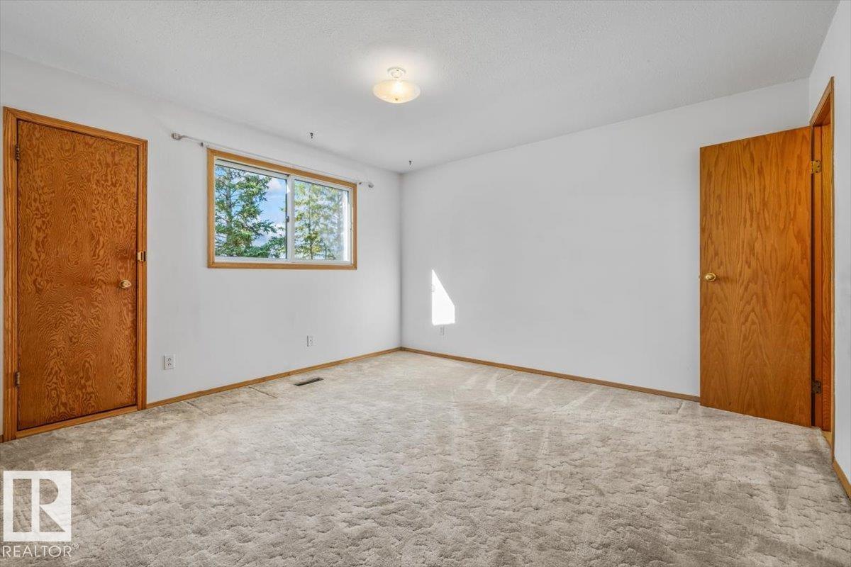 4427 Payne AV - 23