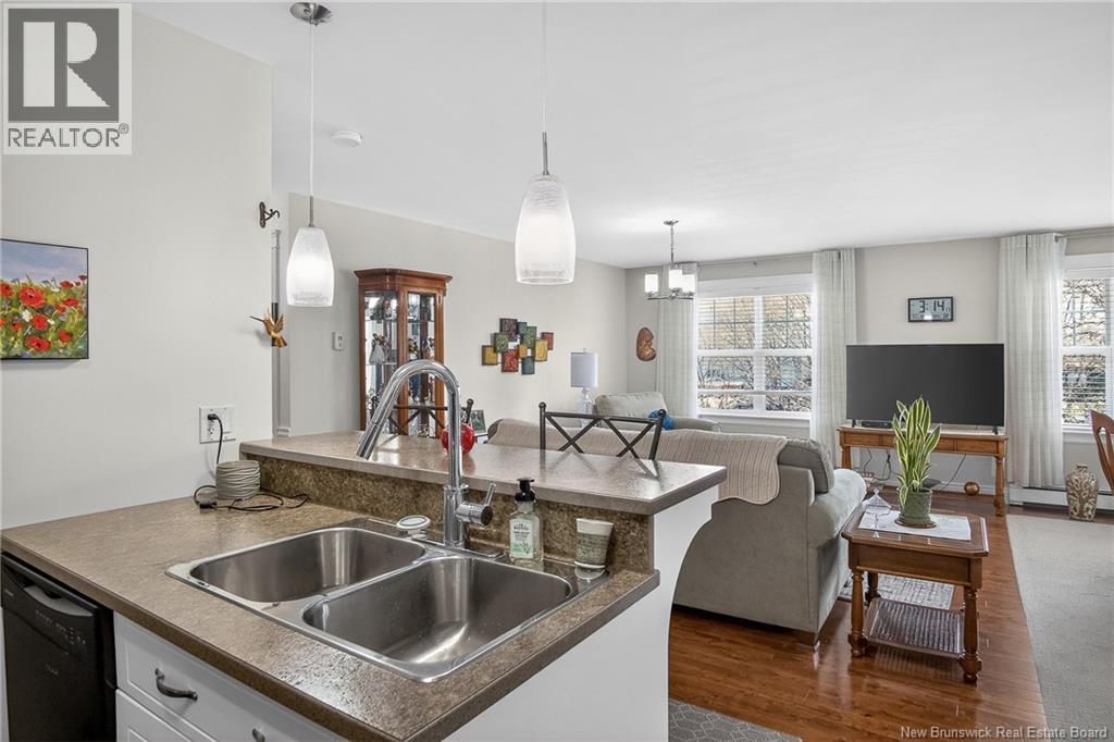 #302 20 King George Court - Image 25