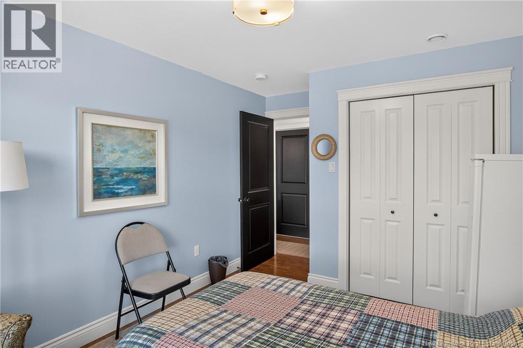 #302 20 King George Court - 29