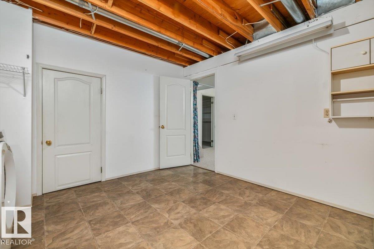 4427 Payne AV - 37