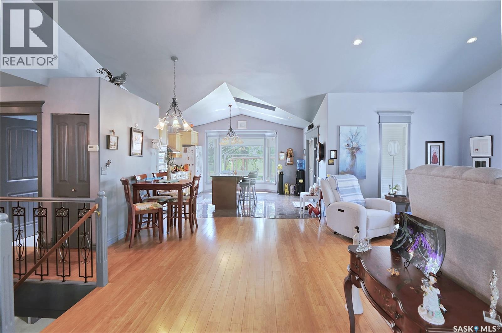105 Sargent CRESCENT - Image 7