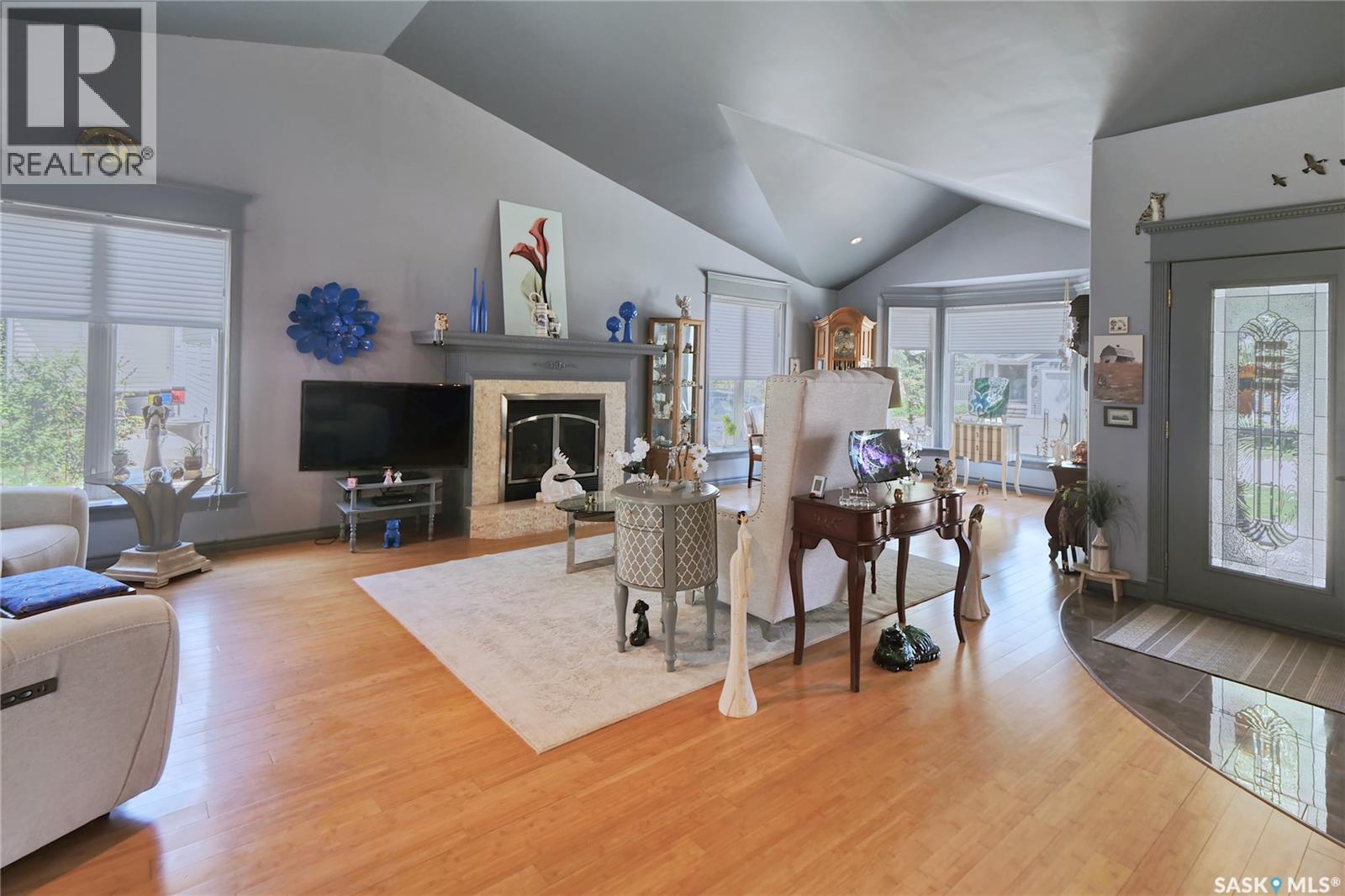 105 Sargent CRESCENT - Image 4