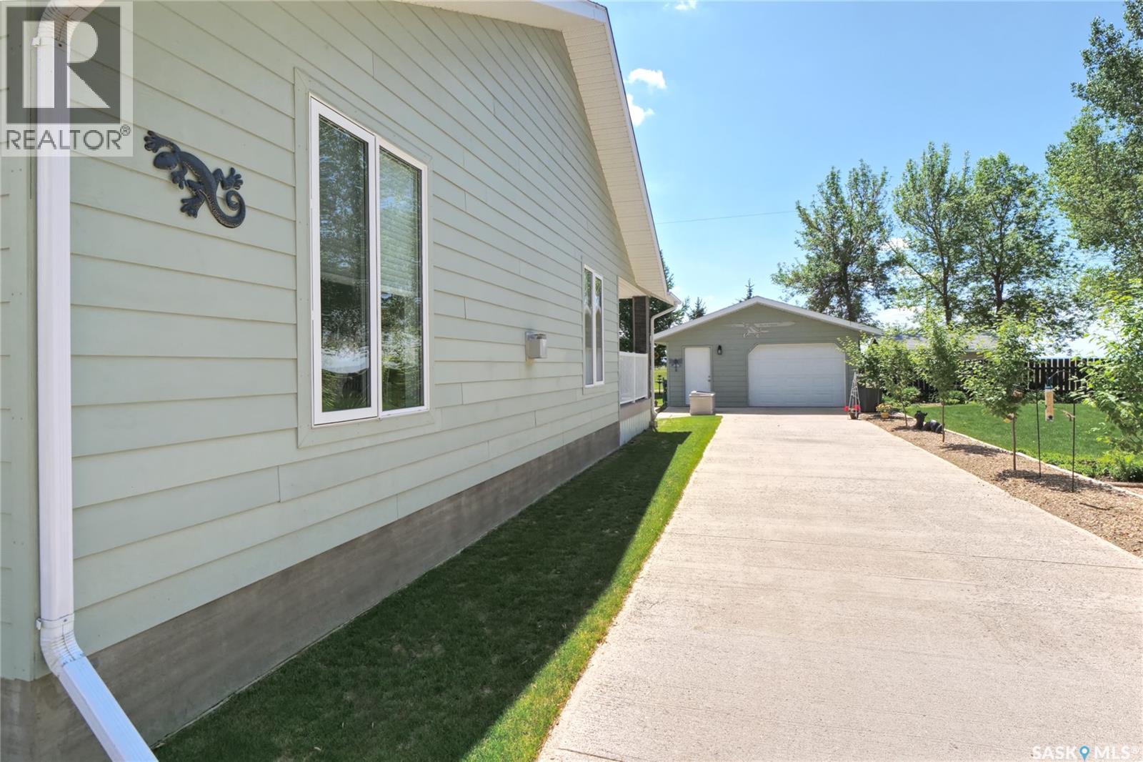 105 Sargent CRESCENT - Image 33
