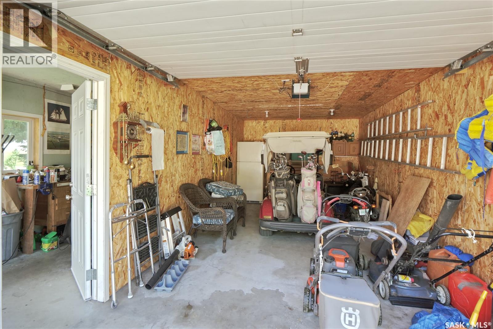 105 Sargent CRESCENT - Image 34