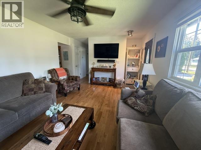 Photo 23 of 30 — 4163 CRAIG DRIVE · Prince George, BC