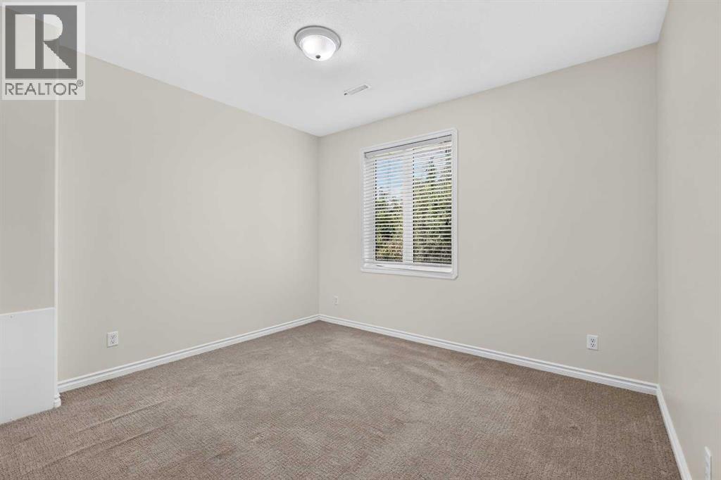 219 Hillcrest Boulevard - 39