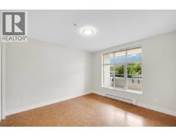 305 1211 Village Green Way, Squamish, BC V8B0R7 Photo 11