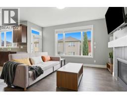 Bedroom - 733 Windrow Manor Sw, Airdrie, AB T4B5H6 Photo 11