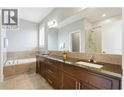 Bedroom - 733 Windrow Manor Sw, Airdrie, AB T4B5H6 Photo 17