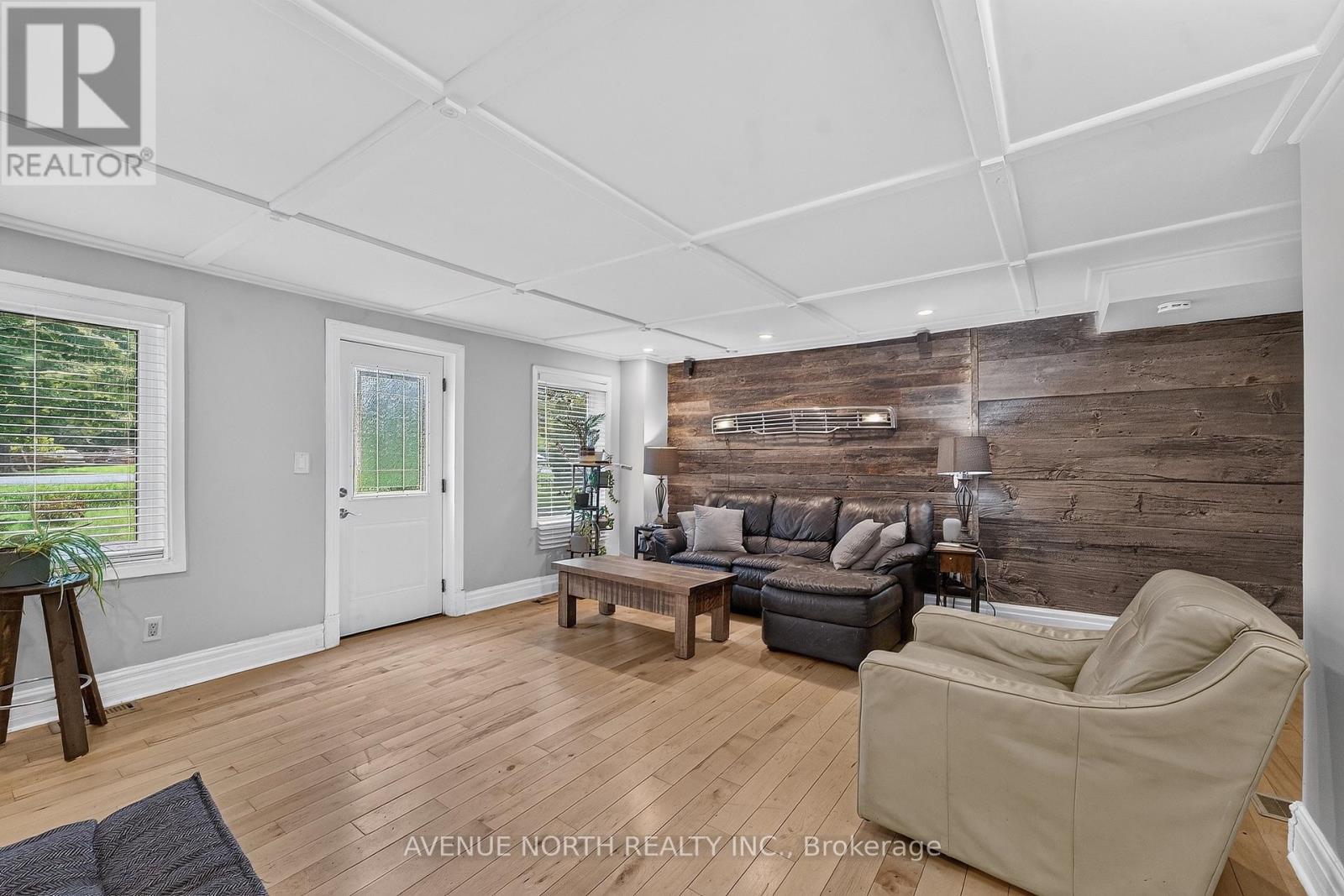 2941-2943 OLD MONTREAL ROAD - 13