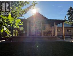 Primary Bedroom - 9655 Granby Road, Grand Forks, BC V0H1H1 Photo 6