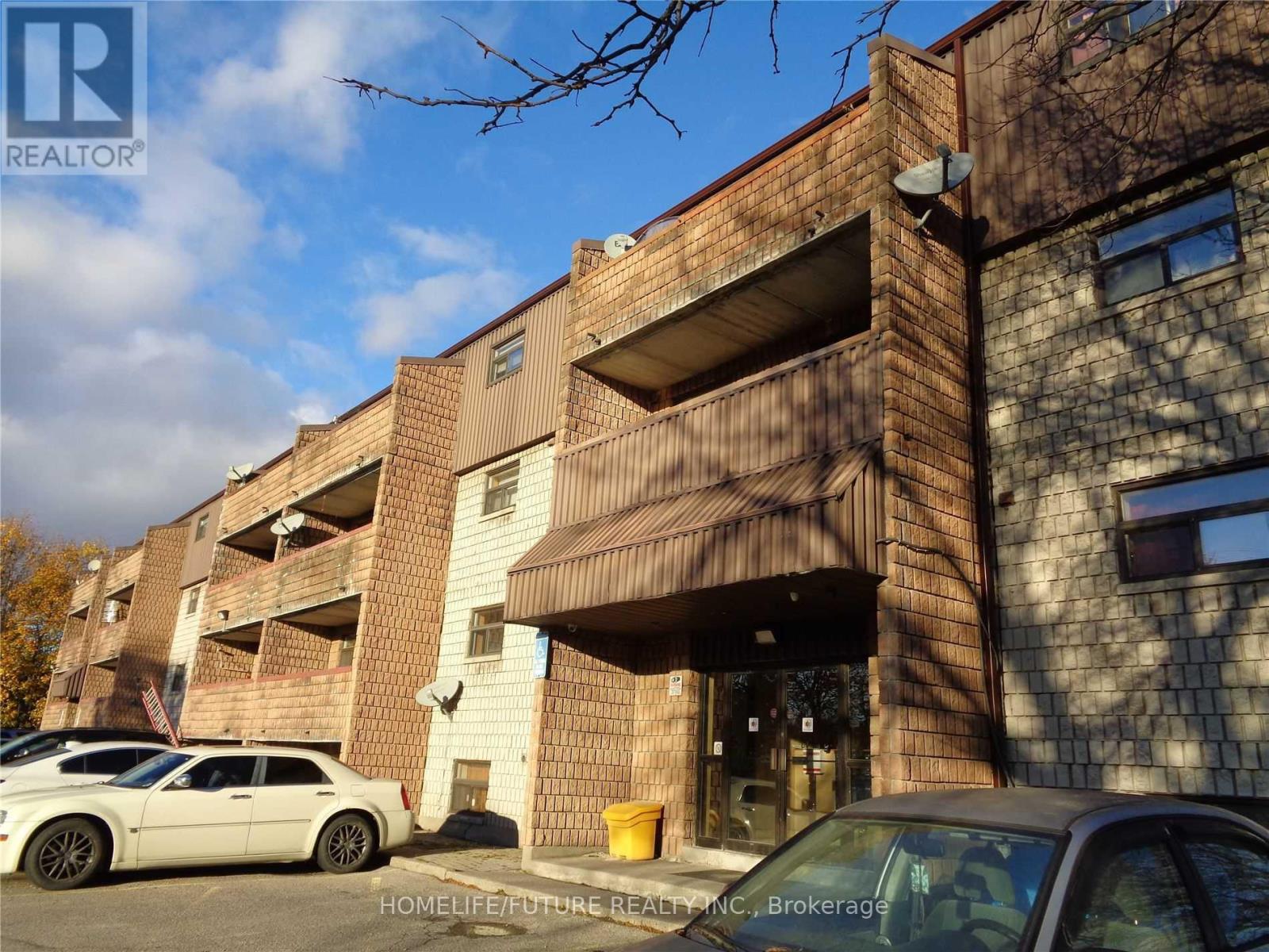 304 - 560 BLOOR STREET E
