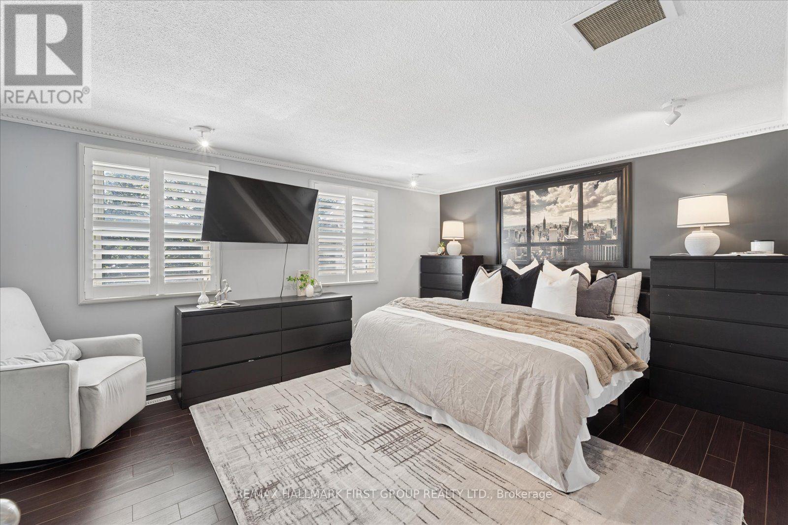 1179 OXFORD STREET - Image 14