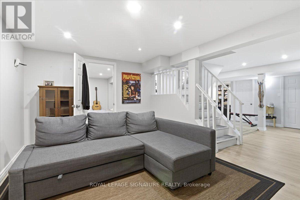 50 LUMSDEN CRESCENT - 27