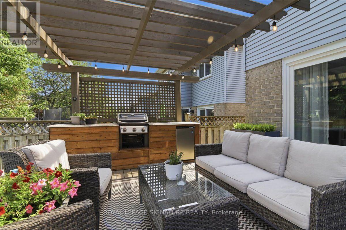 50 LUMSDEN CRESCENT - 33