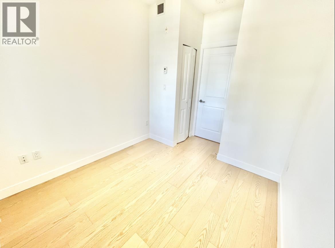 319 255 W 1ST STREET, North Vancouver