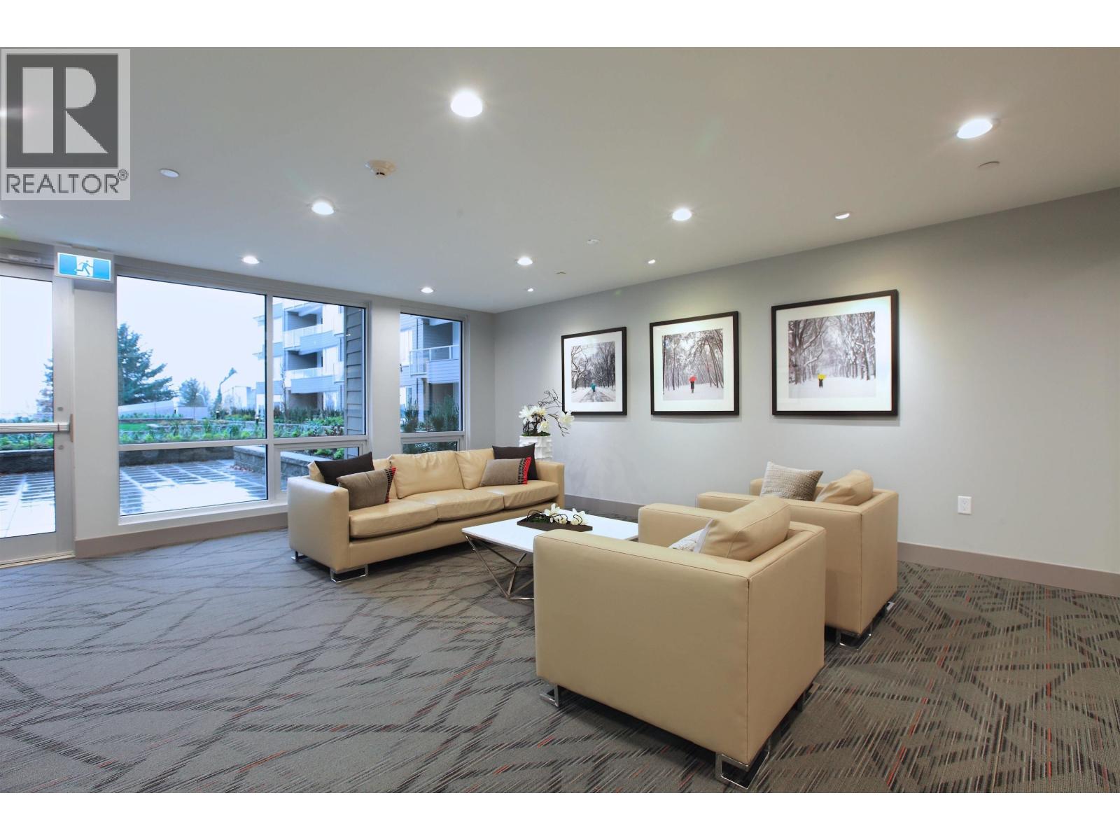 319 255 W 1ST STREET, North Vancouver