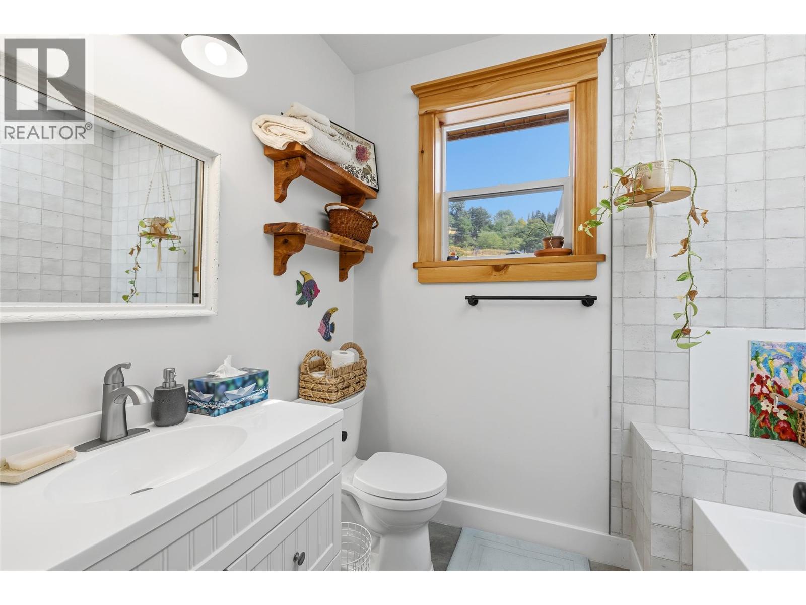 11311 Okanagan Centre Road W - 29