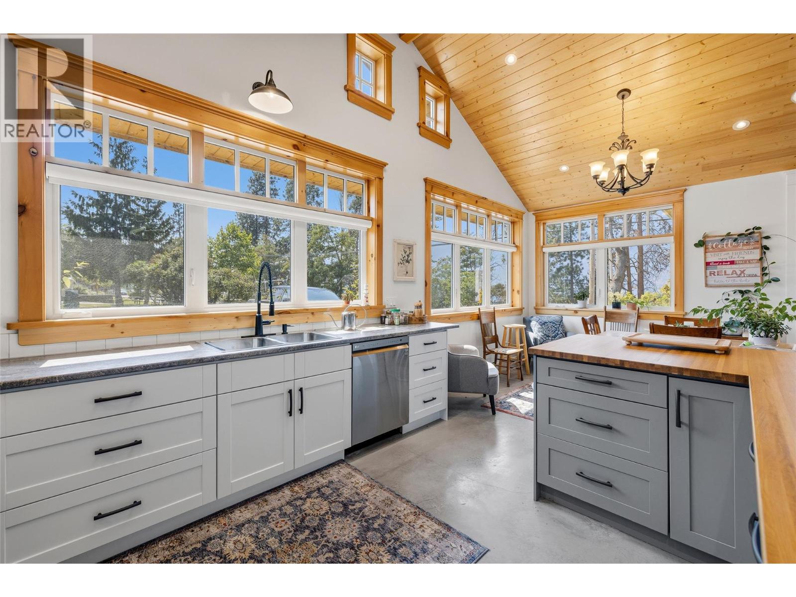 11311 Okanagan Centre Road W, Lake Country