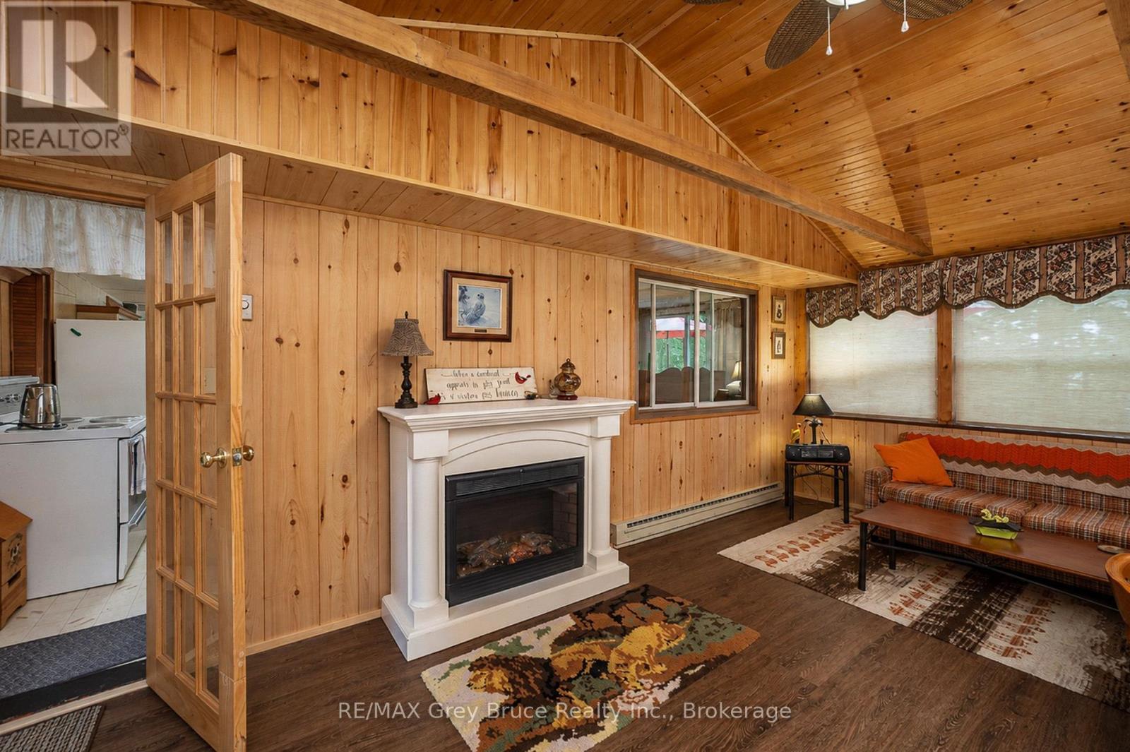 263617 SOUTHGATE ROAD - 10
