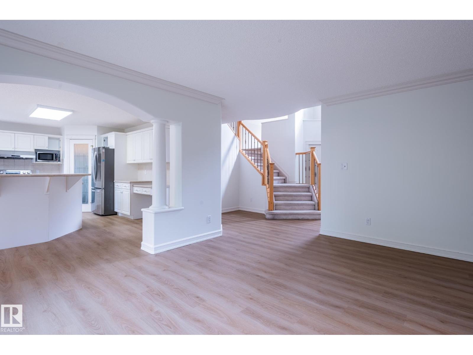 310 Livingstone CO NW - 15