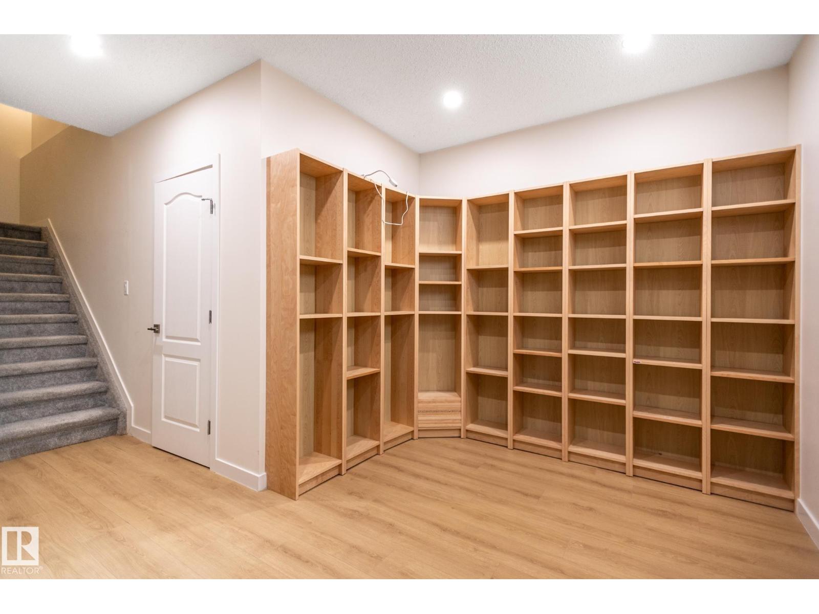 310 Livingstone CO NW - Image 57