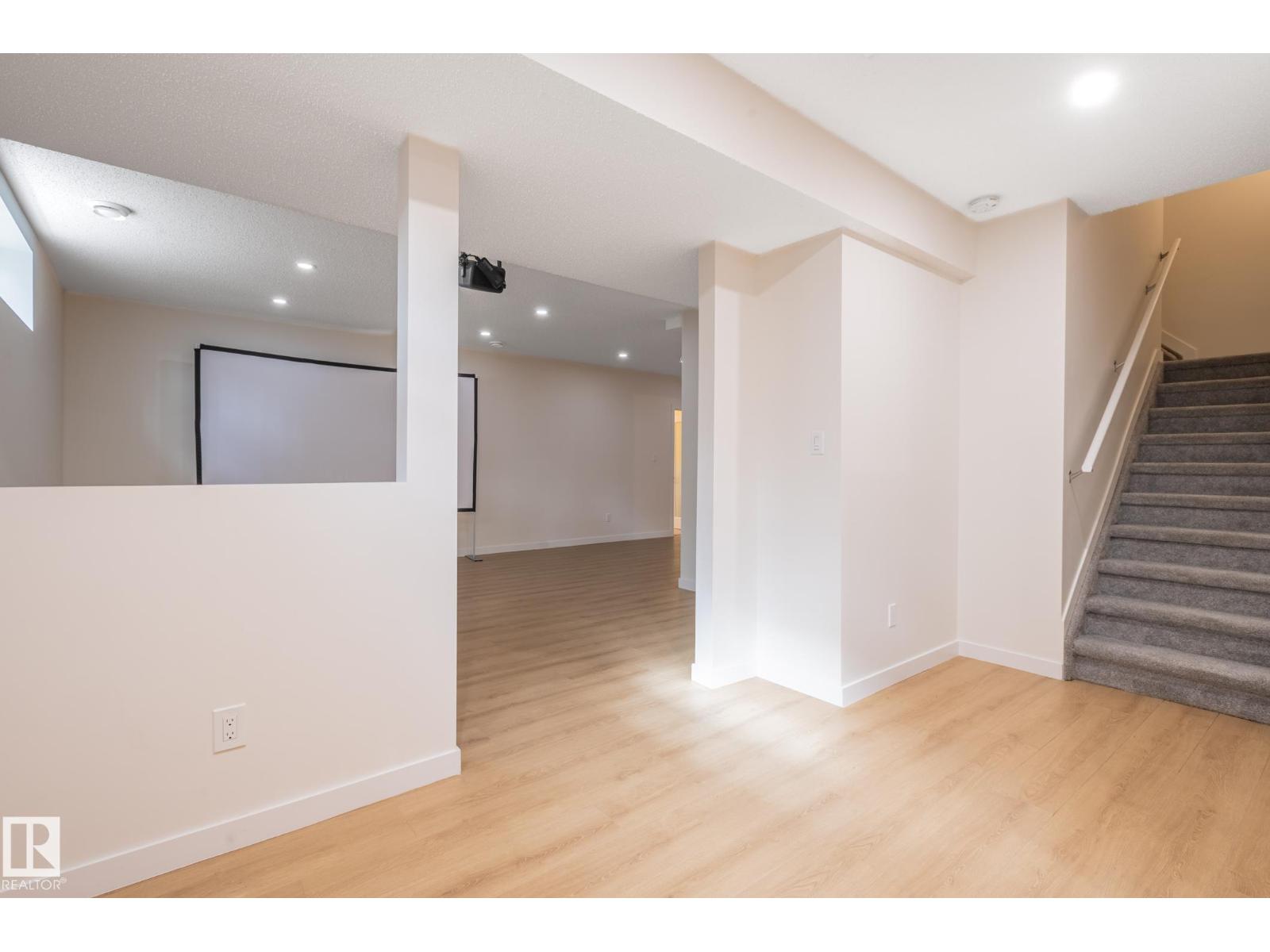 310 Livingstone CO NW - Image 58