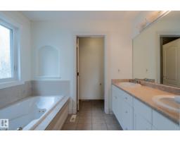 310 Livingstone Co Nw, Edmonton, AB T6R2T1 Photo 48