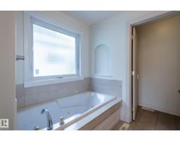 310 Livingstone Co Nw, Edmonton, AB T6R2T1 Photo 50