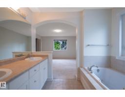 310 Livingstone Co Nw, Edmonton, AB T6R2T1 Photo 52